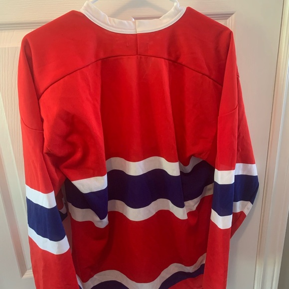 Vintage 1970s GCK Blank Red
Mens Hockey Team JERSEY Measurements In Description - Picture 5 of 8